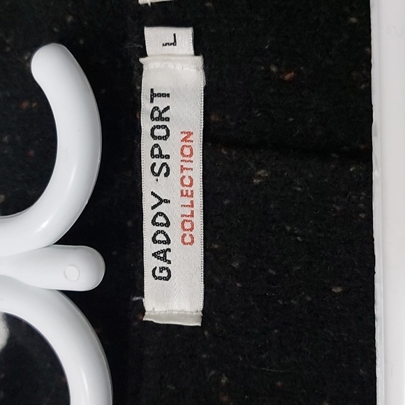 Gaddy Sport collection 100% wool button sweater with pockets - Picture 3 of 8